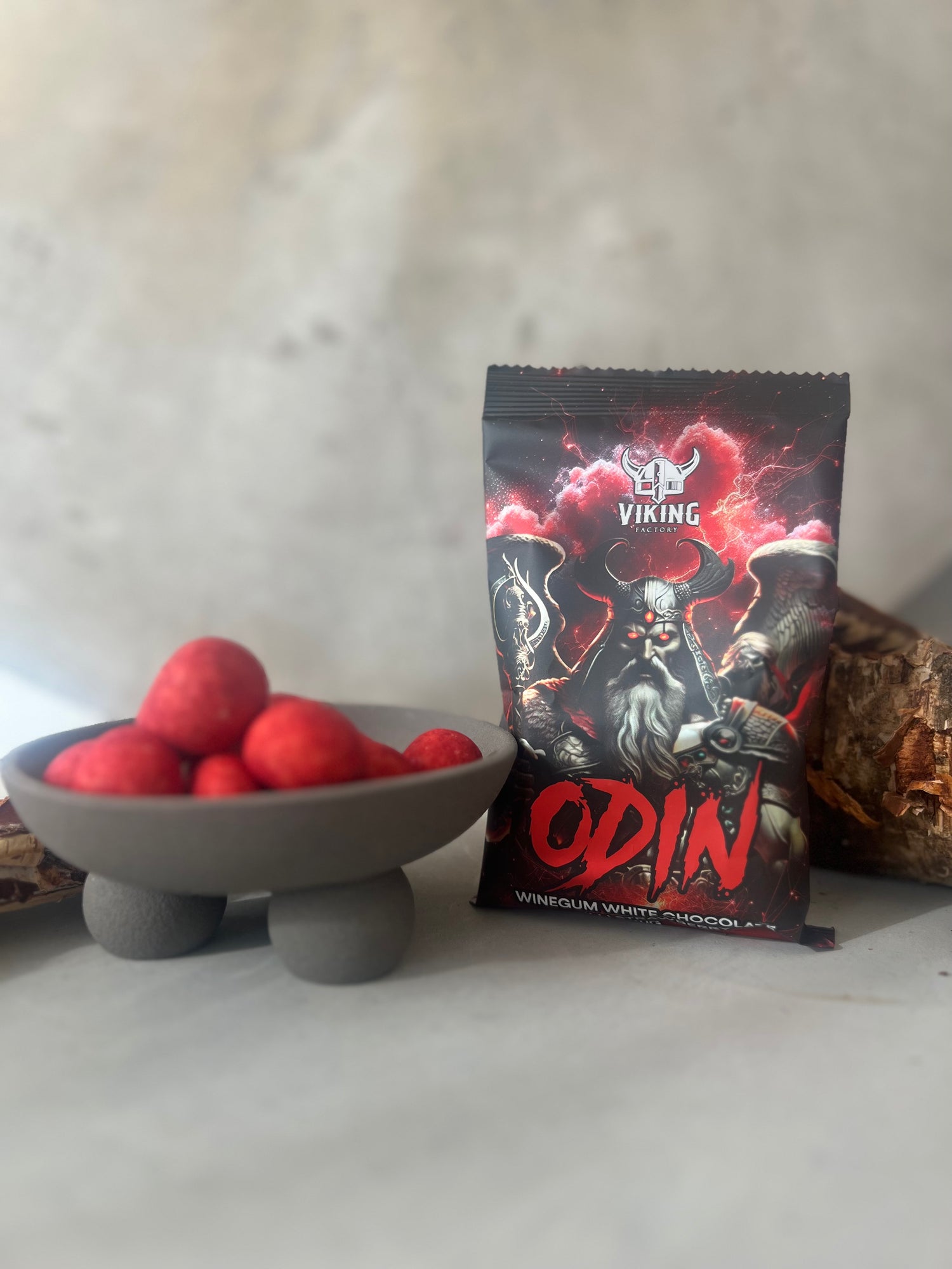 Odin Winegum, weiße Schokolade, Chili und Erdbeere, 70 g